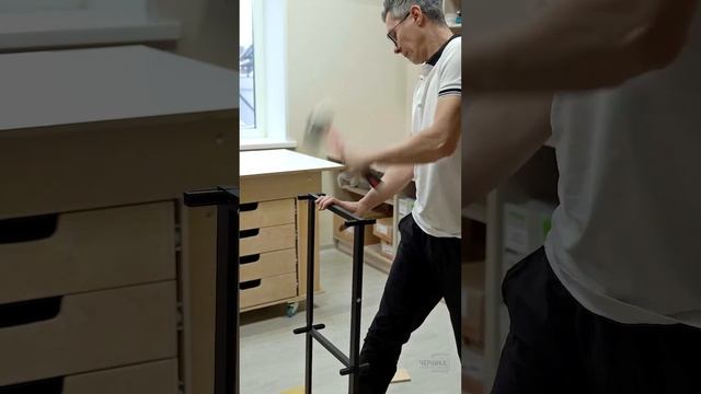 Сборка каркасной мебели от студии Черника смотреть онлайн
