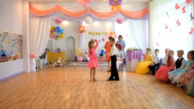 Выпускной Красные маки смотреть онлайн
