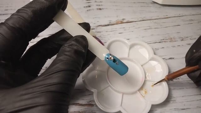 Инкрустация стразами надолго, без потери блеска. смотреть онлайн