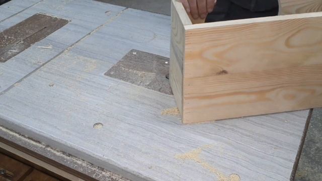 Подставка с мисками для собак. смотреть онлайн