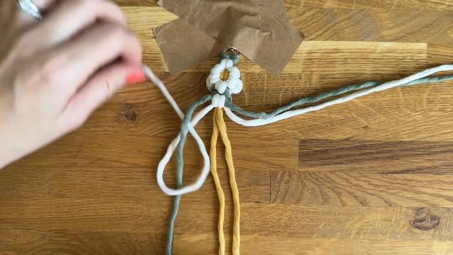 Macrame Flower Keyring Tutorial | Easy Beginners Step by Step смотреть онлайн