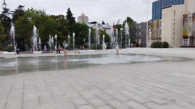Лазаревское полдень у ЦНК смотреть онлайн