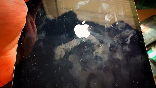 Dumpster diving at Metro PCS Found an IPad mini and IPhone 8! смотреть онлайн