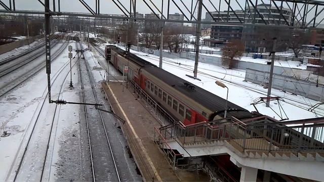 Электропоезд ЭД2Т-0050 с моста! Станция Москва Товарная Курская смотреть онлайн