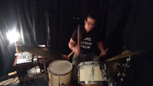 Led Zeppelin - Moby Dick Guitar & Drums AT THE SAME TIME!! смотреть онлайн