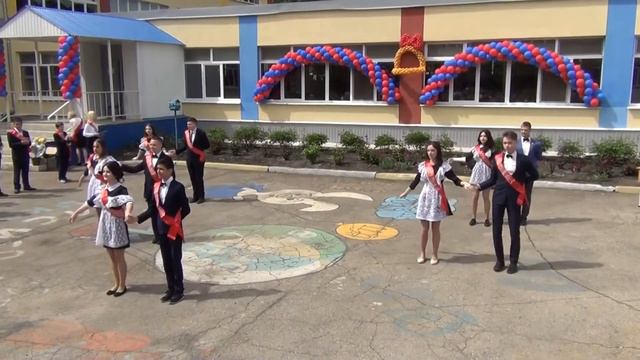Последний Звонок в 9-ых классах 61 школы (22.05.2021) смотреть онлайн