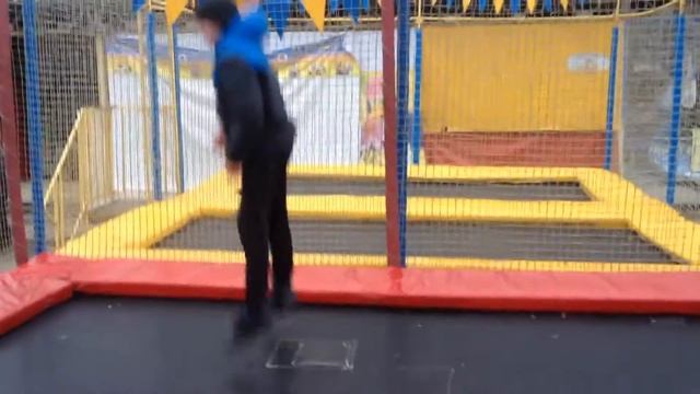 Как сделать сальто назад)