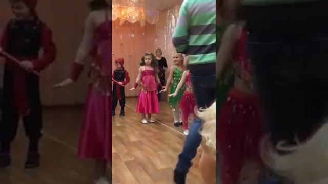 Восточные красавицы смотреть онлайн