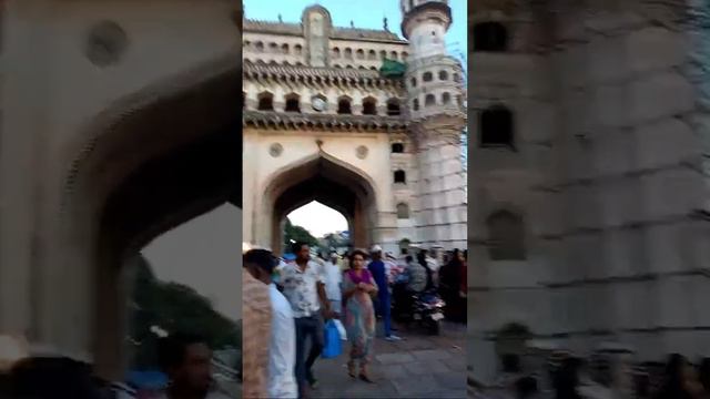 Charminar modatisari chusthunnanu смотреть онлайн