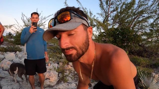 BIGGEST HOGFISH EVER!!! GIRLS Explore the MOST BEAUTIFUL Sandy Beaches and BLUEST WATER!! [S2:E56] смотреть онлайн