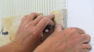 Как приклеить и как затереть искусственный декоративный камень?