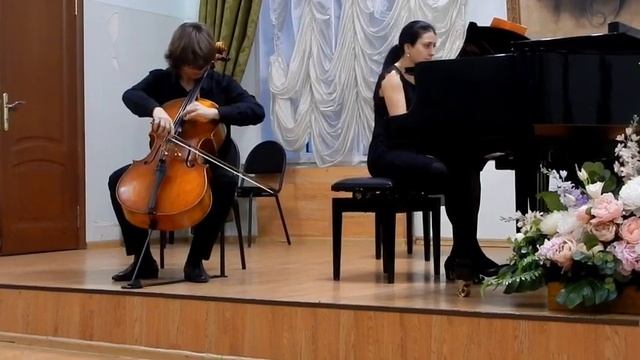 Д. Поппер. Прялка. Исполняет Сергей Пахомов смотреть онлайн