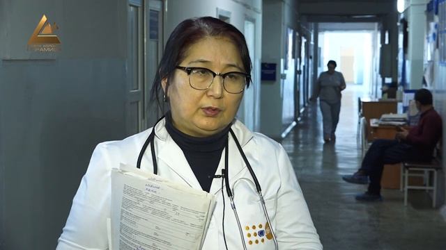 В Бишкеке 35-летняя Шаттыгуль Кайыпбердиева родила тройняшек смотреть онлайн