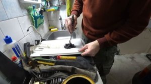 Устраняю течь воды в салон оки