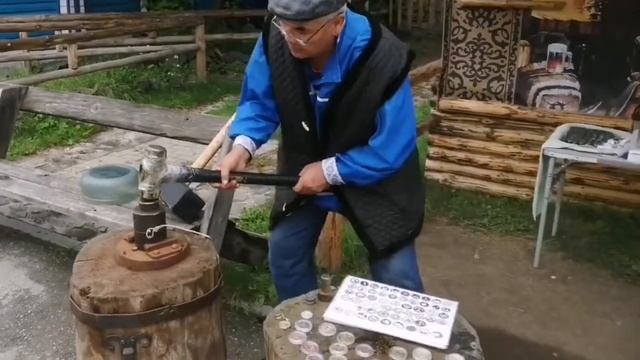Чеканка монет вручную смотреть онлайн
