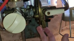 течёт газовая колонка ремонт водяного узла, мембраны и штока, калибровка чувствительности включения