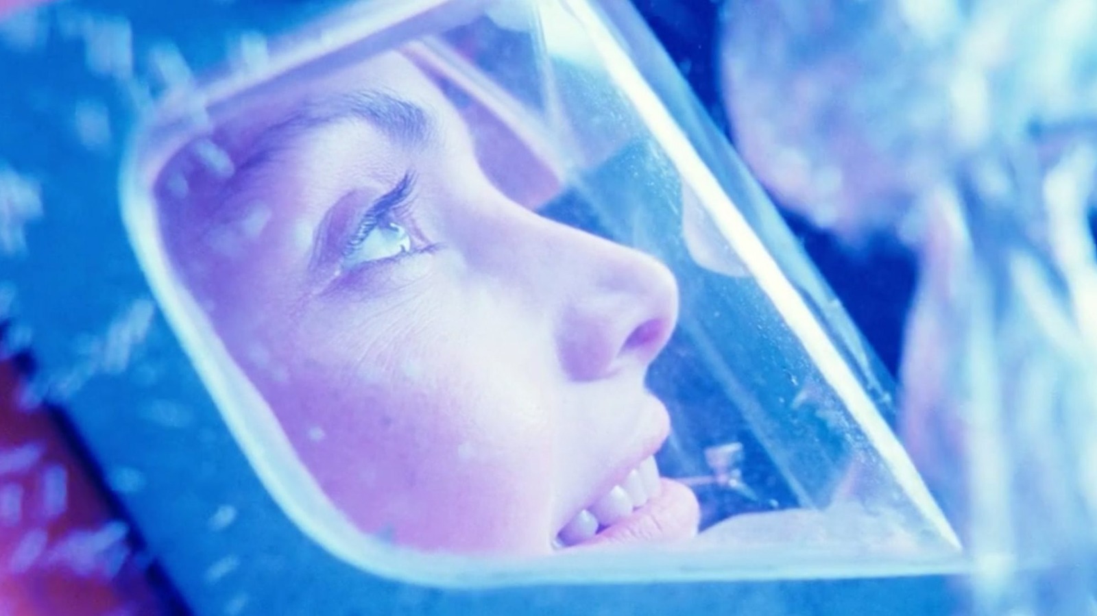 БЕЗДНА, режиссерское издание, отреставрированное в 4K|The Abyss _ Remastered 4K In Theaters (sub) смотреть онлайн