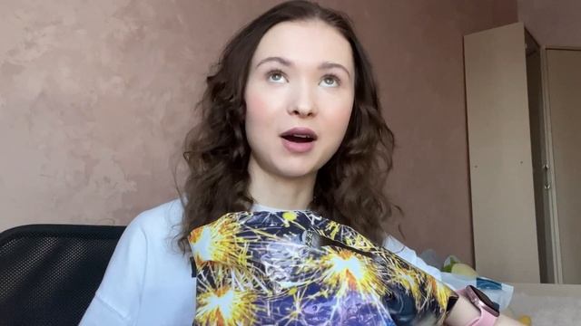 А ЧТО ВАМ ПОДАРИЛИ? МОИ ПОДАРКИ НА 2023 год | колготки, персики и сумка валентино смотреть онлайн