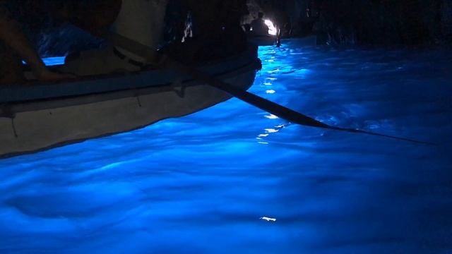 Blue Grotto Capri Tour from Naples смотреть онлайн