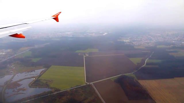 Посадка в Милане, Мальпенса. Atterraggio a Milano Malpensa. смотреть онлайн