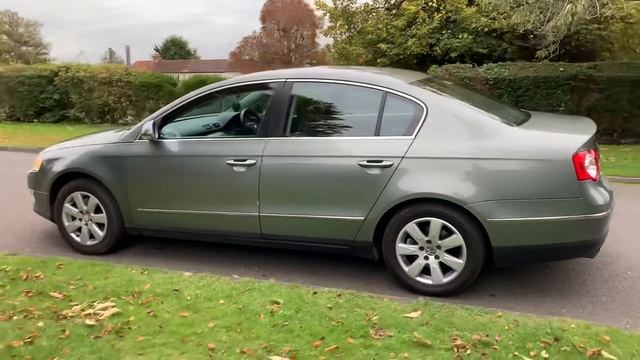 VW Passat 2.0 FSI SE 4dr смотреть онлайн