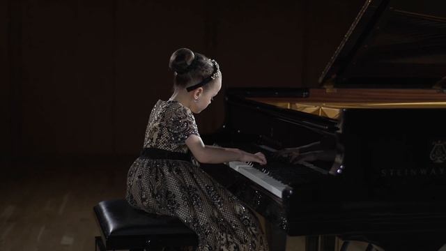 Агафья Корзун, 6 лет, Шествие кузнечиков, С.С. Прокофьев смотреть онлайн