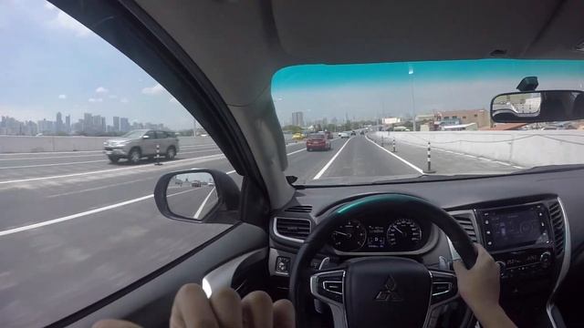What Makes Filipino Roads and Highways Slow & Dangerous - MONTERO SPORT POV (SKYWAY 3 DRIVE AROUND) смотреть онлайн