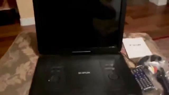 17 5' Portable DVD Player with 15 6“ Large HD Screen Review, Massive Screen смотреть онлайн