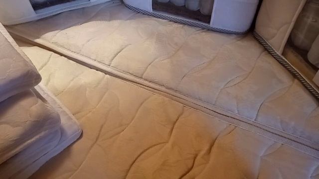 Тонкий матрас на диван купить правильно. Краткий обзор изделий. смотреть онлайн