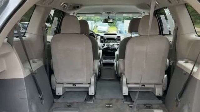 2012 Toyota Sienna 5dr V6 LE 7-Pass AWD (GIRARD, Ohio) смотреть онлайн