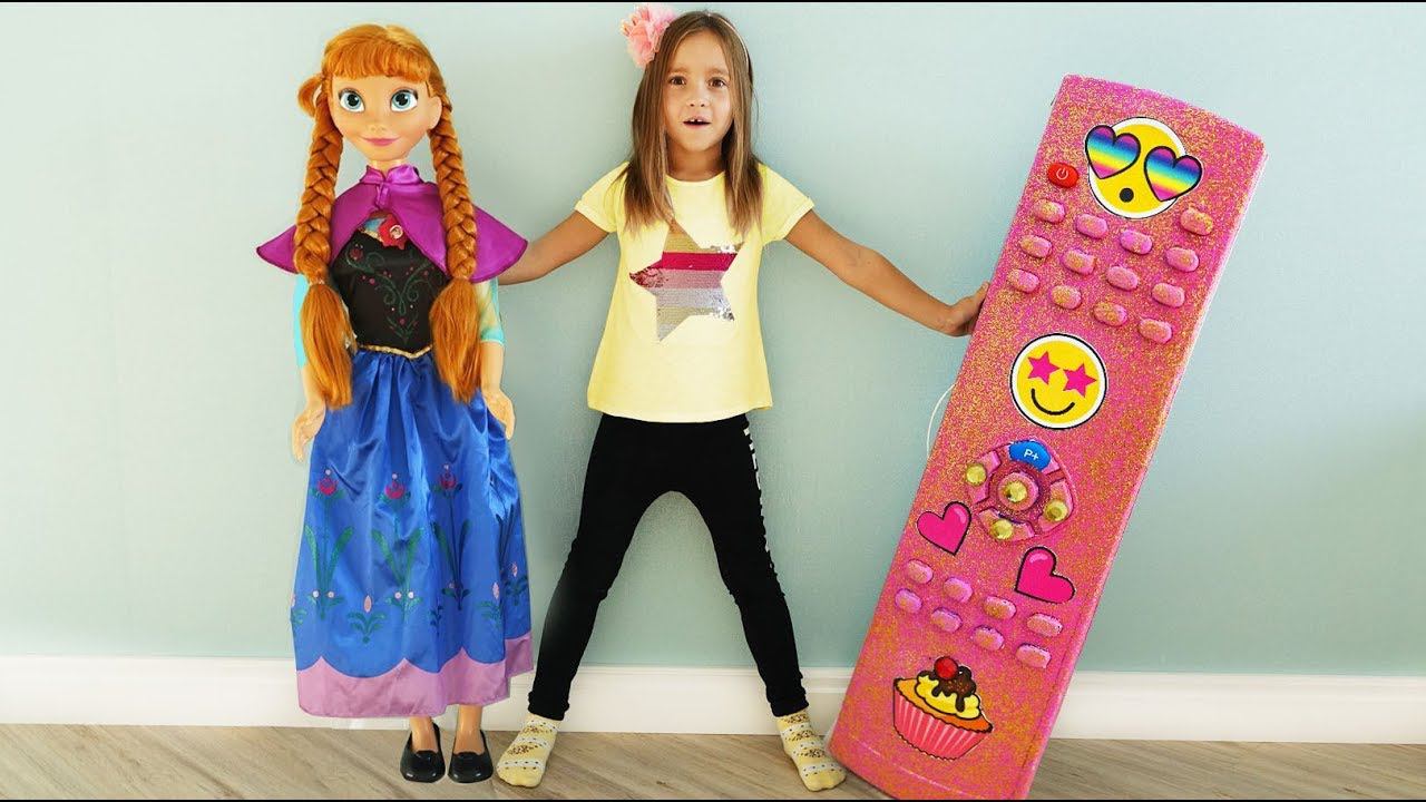 София и Новая Кукла Принцесса, Забавная история про Волшебный Пульт от телевизора смотреть онлайн