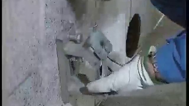 Клевый инструмент! Режем стены!