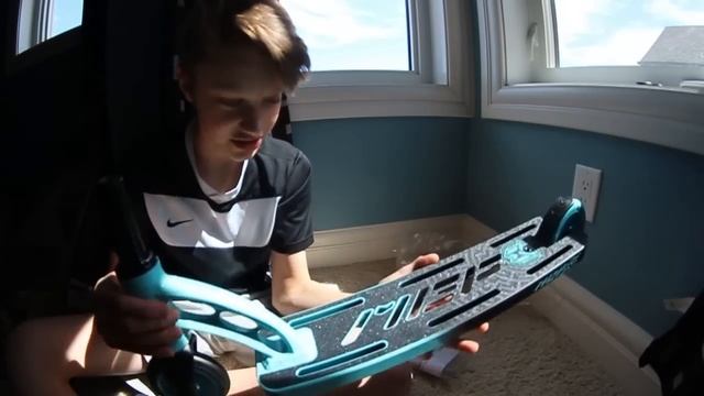 MGP VX9 PRO UNBOXING AND SCOOTER BUILD смотреть онлайн