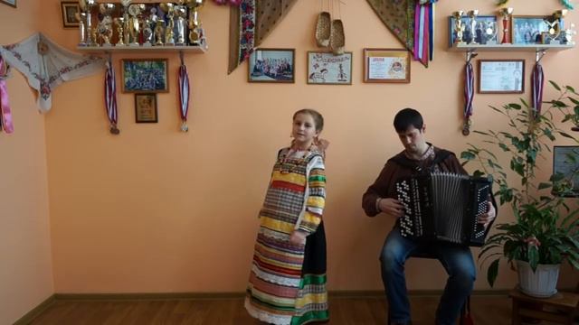 Рябоконева Анна - "Жил был у бабушки" р.н.п смотреть онлайн