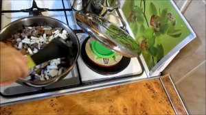 ВКУСНАЯ ГОВЯДИНА с ГРИБАМИ "ПО-ДЕРЕВЕНСКИ"