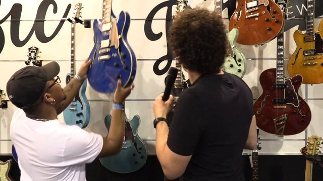What makes D'Angelico Guitars Special? смотреть онлайн