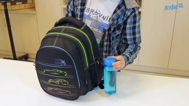 Обзор школьного рюкзака Kite Junior модель 8001M для мальчиков смотреть онлайн