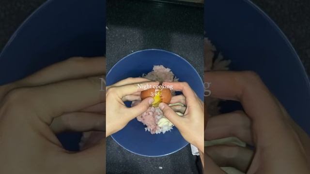 Готовлю албанчики/ отбивные котлеты #asmr #асмр #албанчики #готовимдома #готовка #cooking смотреть онлайн