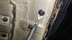 Антикоррозийная обработка задних арок. Сузуки Гранд Витара 2.4