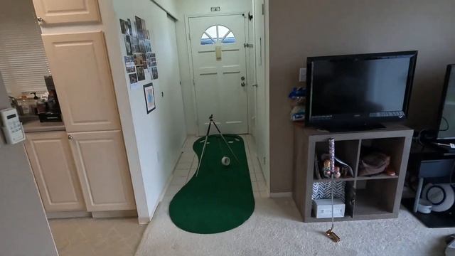 Indoor Golf | Mini Putt | ft. Max Holloway cup смотреть онлайн