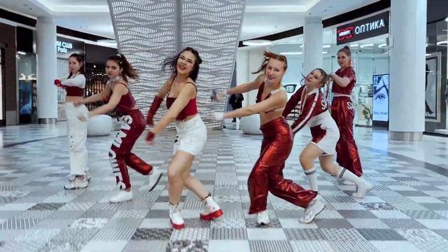 [K-POP IN PUBLIC | ONE TAKE] Lapillus(라필루스) - ‘HIT YA!’ dance cover by SAMLOWES смотреть онлайн