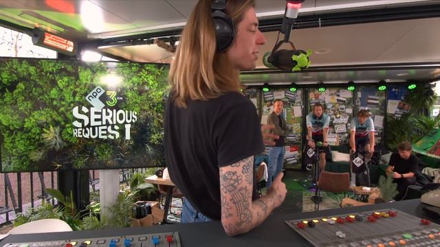 PROFCONTRACT gaat AFHANGEN van DETAILS✏️ | Plan Bas #6 смотреть онлайн