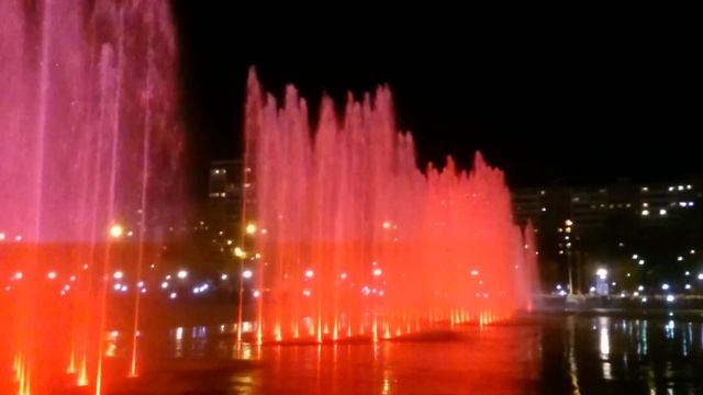 Открытие фонтана "Река" в Перми (30.04.15) смотреть онлайн