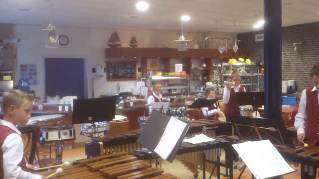 The Lion Sleeps Tonight смотреть онлайн