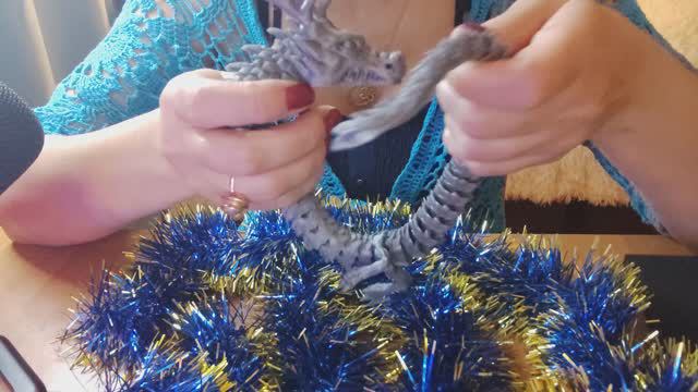 АСМР Увлечения моего мужа. ЧАСТЬ ВТОРАЯ. Милый дракончик. Тихий шепот смотреть онлайн