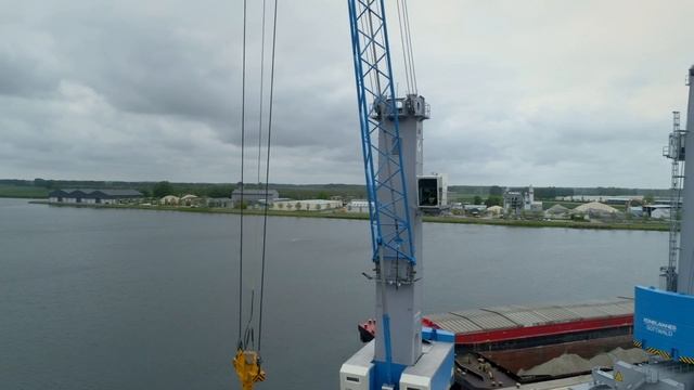 Experience the future of the mobile harbor crane смотреть онлайн