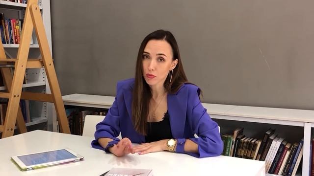 ПЛЮСЫ И МИНУСЫ профессии ДИЗАЙНЕР ОДЕЖДЫ | Работа дизайнером одежды смотреть онлайн