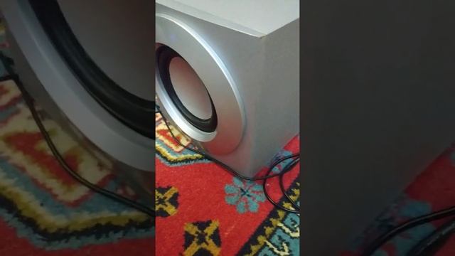 самый большой хот динамика на сабвуфере смотреть онлайн