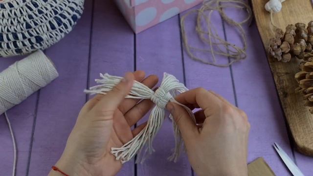 Необычная кисть за пару минут! Интересный узелковый способ из детства?? смотреть онлайн