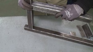 СТОЙКА для БОЛГАРКИ /УШМ/ своими РУКАМИ! С протяжкой! Просто и НАДЁЖНО! Homemade Angle Grinder Stan